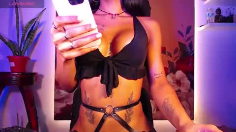 Snapshot of bs12345hb chatting on 11-13-25, 05:28 samm online show from 11-13-25, 05:28