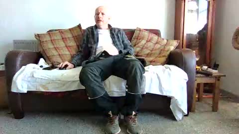 Snapshot of bs4800cam chatting on 04-22-26, 10:28 bs4800cam online show from 04-22-26, 10:28