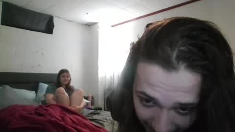 Snapshot of bt2403 chatting on 07-19-26, 05:00 TA1725 online show from 07-19-26, 05:00