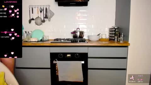 Bubblegum online show from 10-28-25, 02:53