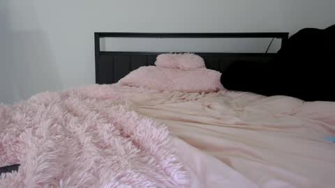 Queen Lola XXX online show from 05-13-26, 08:23