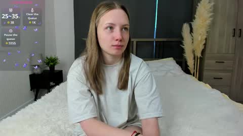 Sabrina  online show from 03-01-25, 04:15