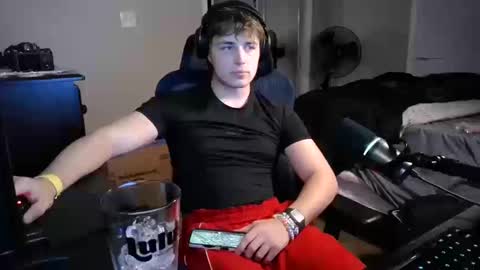 BubblebuttBdn online show from 10-17-25, 01:20