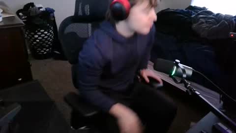 BubblebuttBdn online show from 11-19-25, 10:32