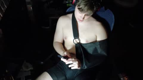 BubblebuttBdn online show from 05-11-26, 05:13