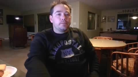 Snapshot of buck255604 chatting on 01-27-25, 03:26 buck255604 online show from 01-27-25, 03:26