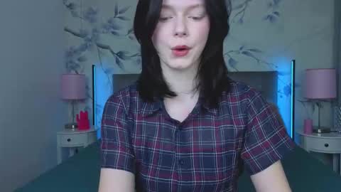 Leona online show from 02-09-26, 10:14