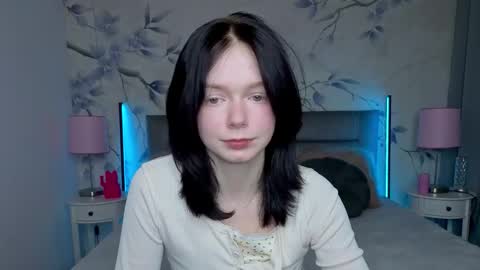 Leona online show from 02-27-26, 10:43