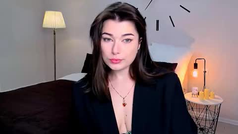 Snapshot of buckssbunny chatting on 02-11-26, 01:27 Ari online show from 02-11-26, 01:27