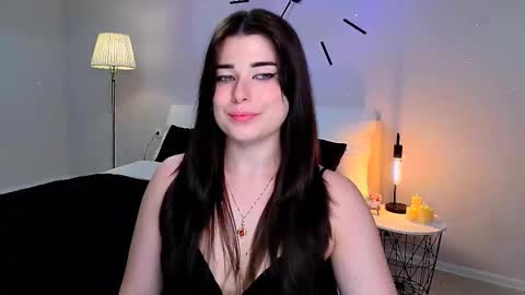 Snapshot of buckssbunny chatting on 03-25-26, 04:13 Ari online show from 03-25-26, 04:13