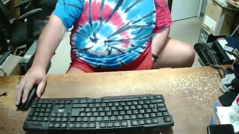 Snapshot of bucku2 chatting on 10-04-25, 01:31 Bucku2 online show from 10-04-25, 01:31