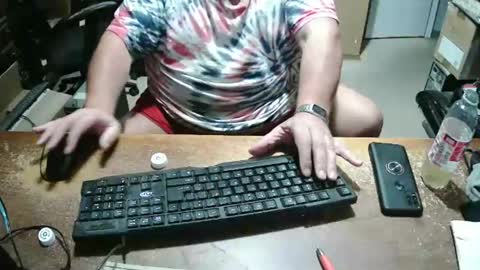 Snapshot of bucku2 chatting on 11-06-25, 10:32 Bucku2 online show from 11-06-25, 10:32