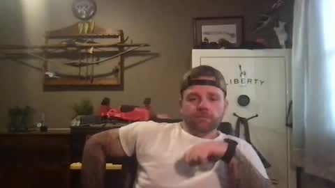 Snapshot of buckwild69204 chatting on 01-04-25, 06:40 buckwild69204 online show from 01-04-25, 06:40