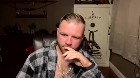 Snapshot of buckwild69204 chatting on 01-10-25, 10:25 buckwild69204 online show from 01-10-25, 10:25