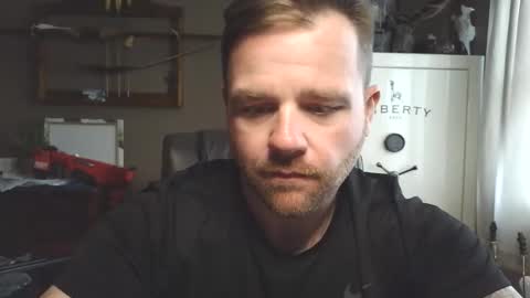 Snapshot of buckwild69204 chatting on 06-07-26, 06:33 buckwild69204 online show from 06-07-26, 06:33