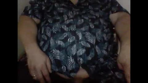 buddyluvzumore online show from 12-30-24, 06:42