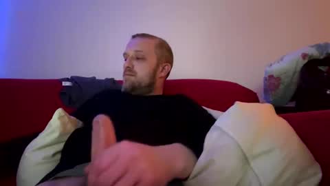 budgie1095 online show from 01-18-25, 11:00