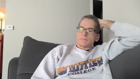 Snapshot of budman004 chatting on 11-30-25, 06:12 budman004 online show from 11-30-25, 06:12