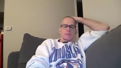 Snapshot of budman004 chatting on 12-20-25, 12:40 budman004 online show from 12-20-25, 12:40