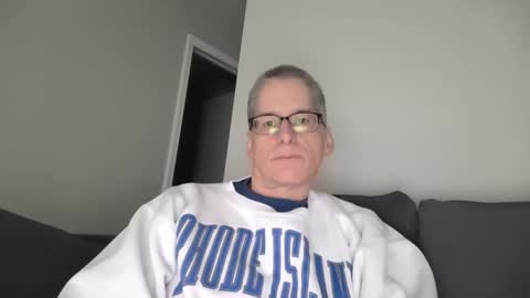 Snapshot of budman004 chatting on 03-15-26, 09:54 budman004 online show from 03-15-26, 09:54