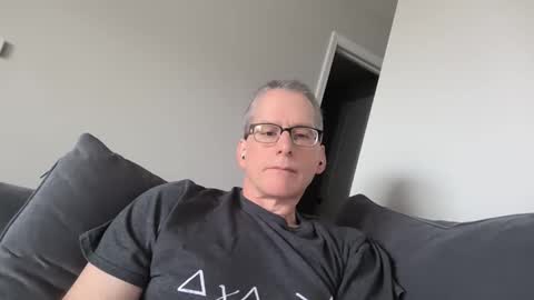 Snapshot of budman004 chatting on 03-20-26, 06:13 budman004 online show from 03-20-26, 06:13