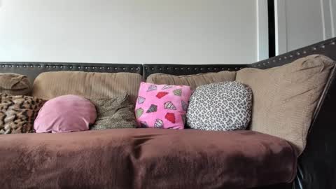 Buffy online show from 01-04-25, 07:23