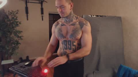 Dmitriy  online show from 01-18-25, 08:52