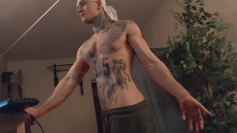 Dmitriy  online show from 02-11-25, 04:01