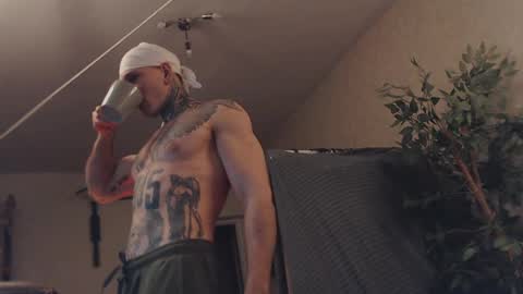 Dmitriy  online show from 02-25-25, 09:46