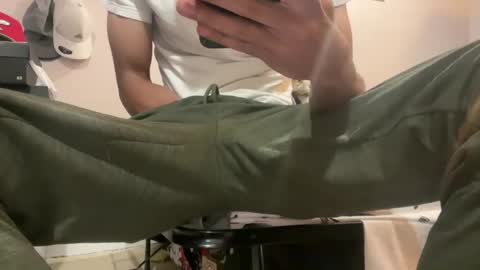 Snapshot of bulge168 chatting on 09-10-25, 01:00 bulge168 online show from 09-10-25, 01:00