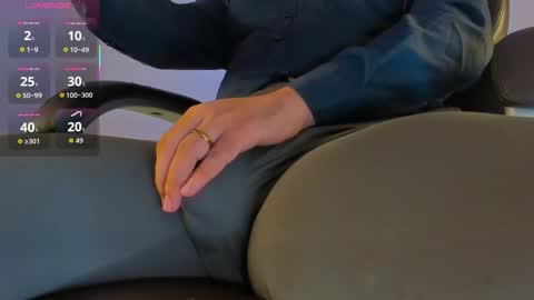 Snapshot of bulgeart chatting on 02-17-26, 03:14 John online show from 02-17-26, 03:14