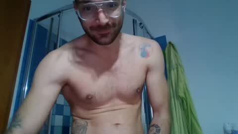 Snapshot of bullboy9292 chatting on 03-09-25, 02:54 Bullboy9292 online show from 03-09-25, 02:54