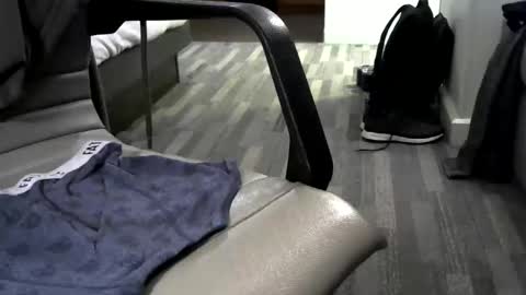 Snapshot of bulldogitdude chatting on 03-25-26, 03:45 bulldogitdude online show from 03-25-26, 03:45