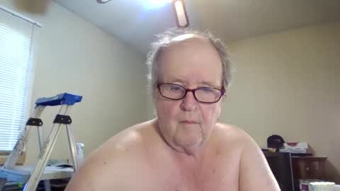 bullfrogg505 online show from 05-11-26, 03:07