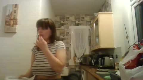 Snapshot of bunnehtakeit chatting on 01-26-25, 05:13 bunnehtakeit online show from 01-26-25, 05:13