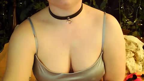 Snapshot of bunnxbabe chatting on 04-12-26, 01:32 BunnxBabe online show from 04-12-26, 01:32