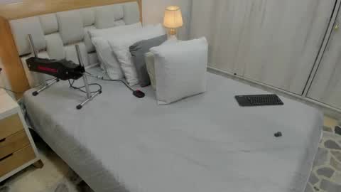 Snapshot of bunny_blush1 chatting on 04-13-26, 07:08 bunny_blush1 online show from 04-13-26, 07:08