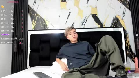 bunny online show from 12-04-24, 03:43