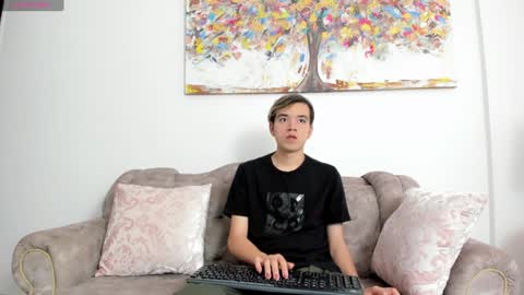 bunny online show from 02-01-25, 12:37