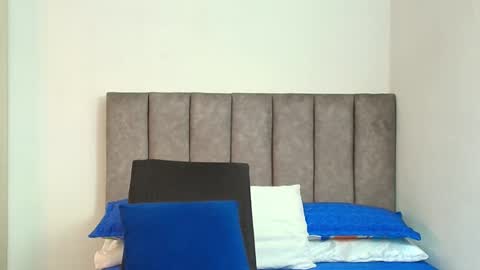 Carolina online show from 11-18-25, 03:56