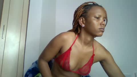 bunnydiva_ online show from 07-18-26, 03:33