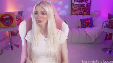 Snapshot of bunnydollstella chatting on 02-16-26, 01:13 Stella online show from 02-16-26, 01:13