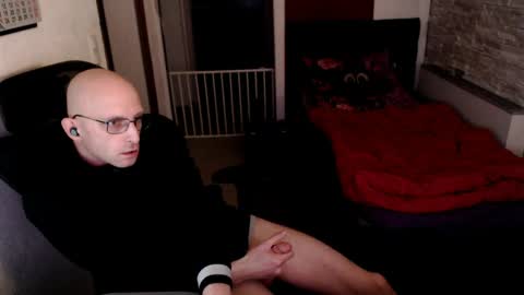bunnydollstellas_toyboy online show from 04-03-26, 02:09