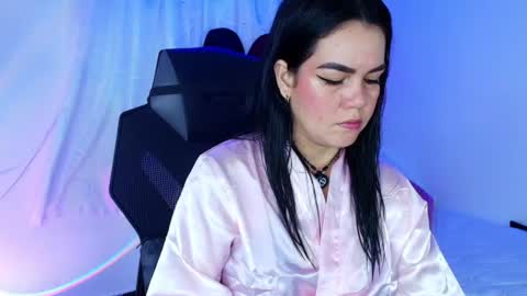Snapshot of bunnykat_ chatting on 06-21-26, 01:08 katerine payne online show from 06-21-26, 01:08