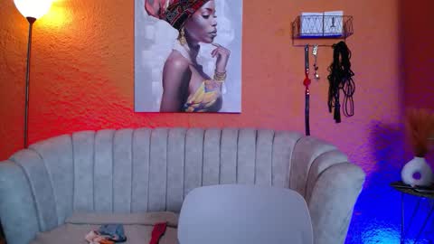 ANASTASIA online show from 10-31-25, 11:17