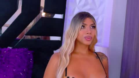 Snapshot of bunnynicolle chatting on 01-06-25, 07:56 ONLYFANS  online show from 01-06-25, 07:56