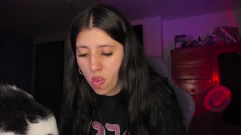 Snapshot of bunnyy09 chatting on 11-09-25, 01:26 Jess online show from 11-09-25, 01:26