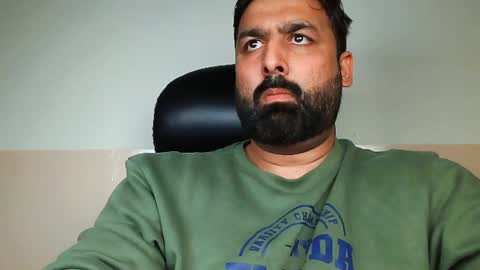 Hairy Arabian online show from 02-11-25, 01:51