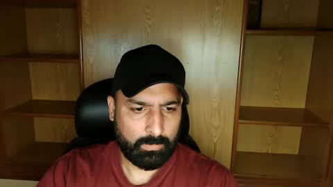 Hairy Arabian online show from 09-18-25, 04:58