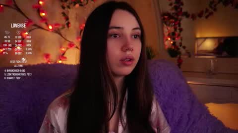 Jessica online show from 11-28-25, 04:04